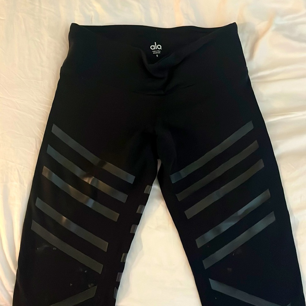 NWT/ ALO - never been worn! Brand new!